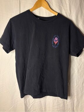 Obey Women’s graphic tee shirt